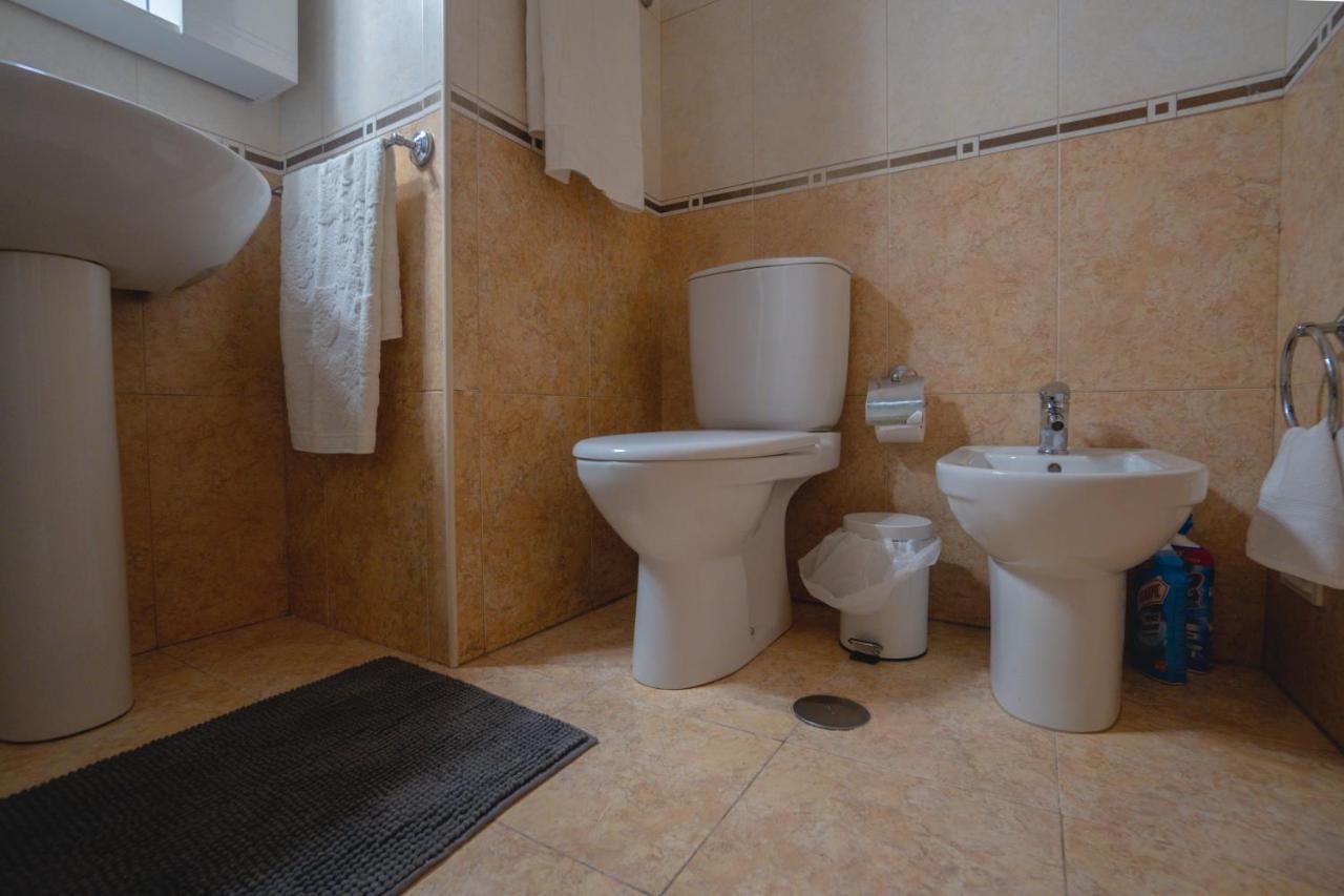 Large Modern Ponta Delgada Apartment Eksteriør bilde